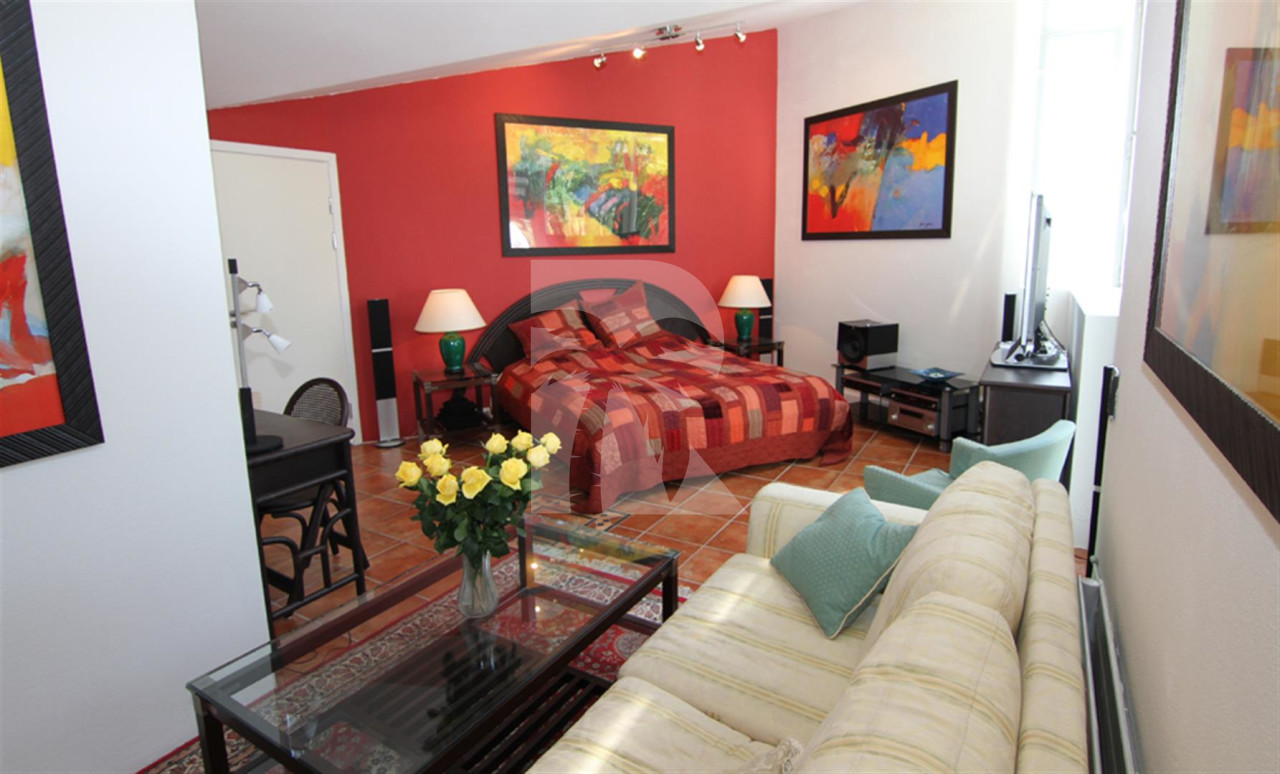 villa in Mougins : Rent Villa with Magnificent Grounds in Mougins - Photo 6