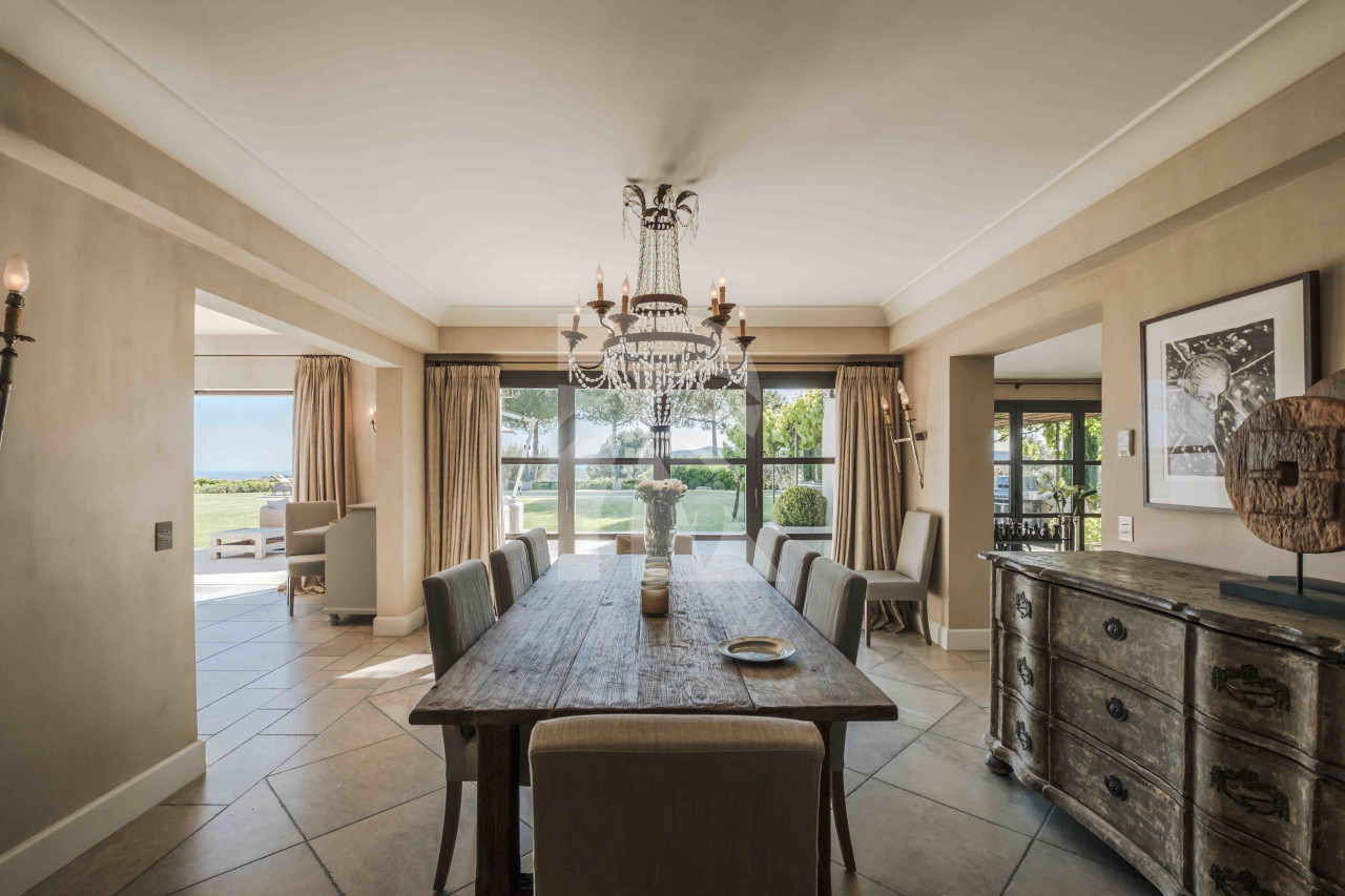 villa in Mougins : Rent incredible and unique villa in Mougins with 360 views - Photo 6