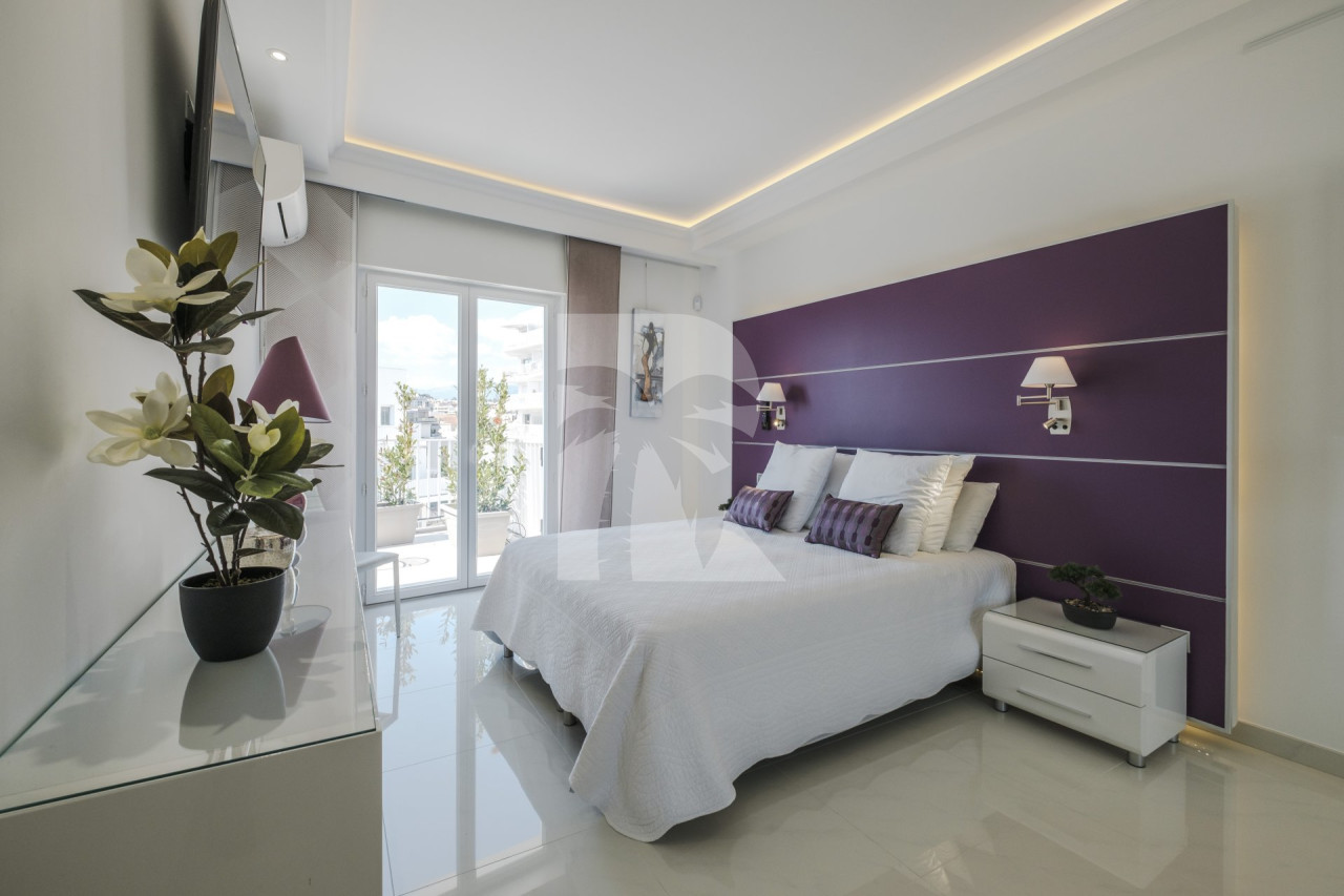 apartment in Cannes : Rent Penthouse in prestigious newly built private Residence a short walk to the rue d'Antibes and the Croisette with huge roof terrace - Photo 9