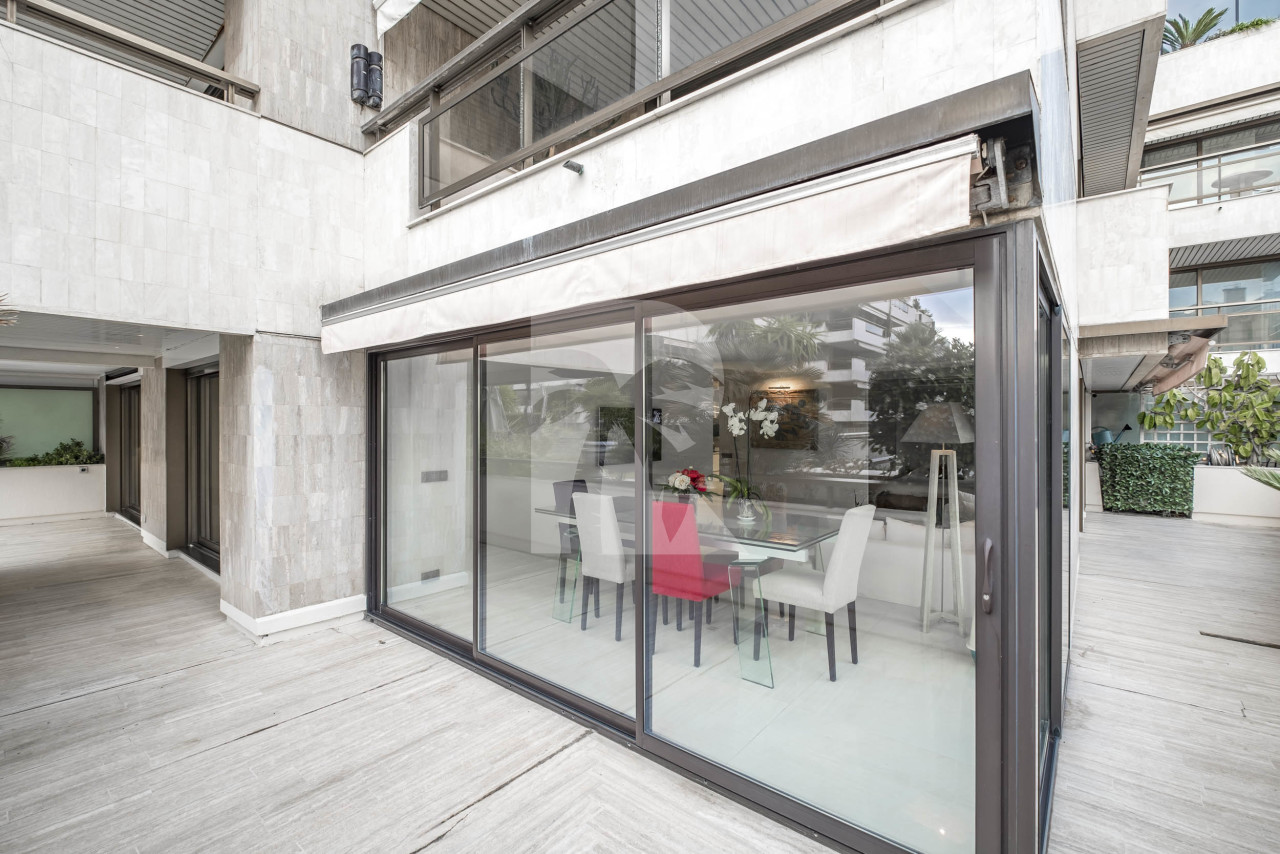 apartment in Cannes : Rent Ultra modern 3 bedroom apartment with terrace in the Residence of the Gray d'Albion a stones throw to the Croisette and the Palais - Photo 6