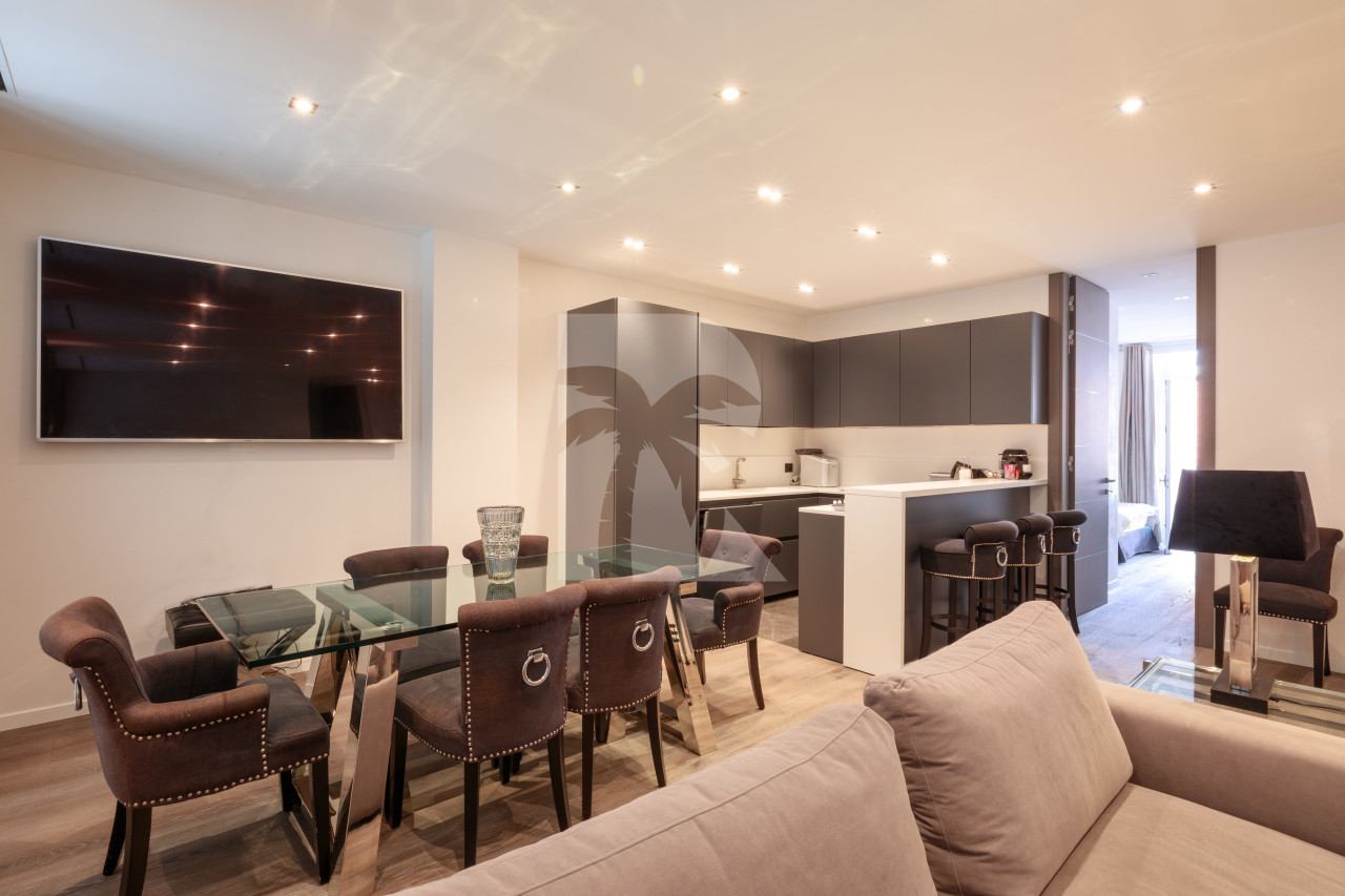 apartment in Cannes : Rent fantastic 4 bedroom apartment with terrace in the heart of Cannes - Photo 1