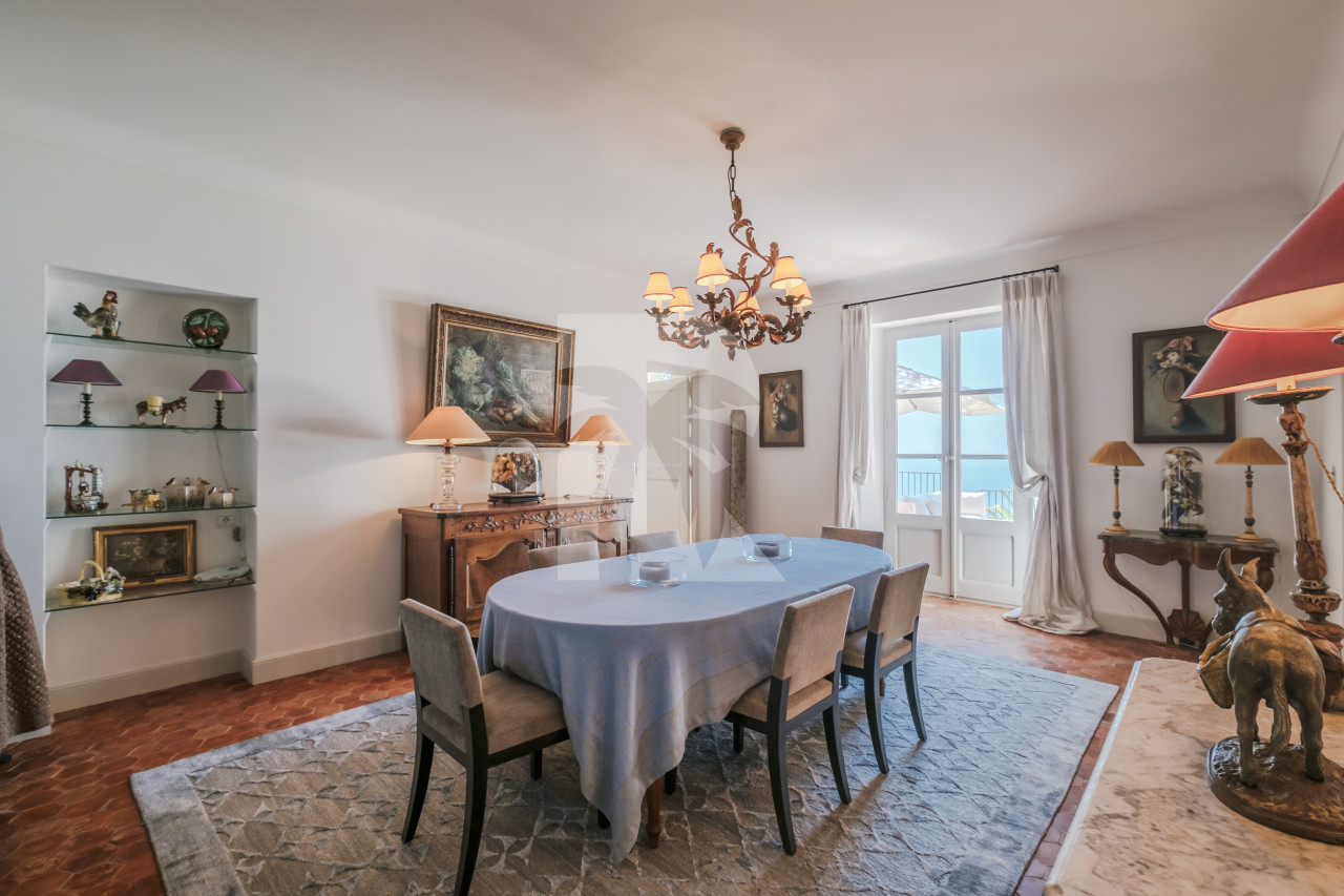 villa in Cannes : Beautiful Provencal bastide boasting fantastic panoramic sea views - Photo 7