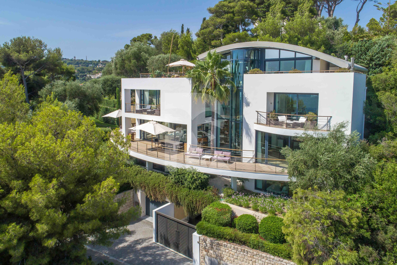 villa in Saint-Jean-Cap-Ferrat : Rent unique modern villa with panoramic sea view in Saint Jean Cap Ferrat - Photo 0