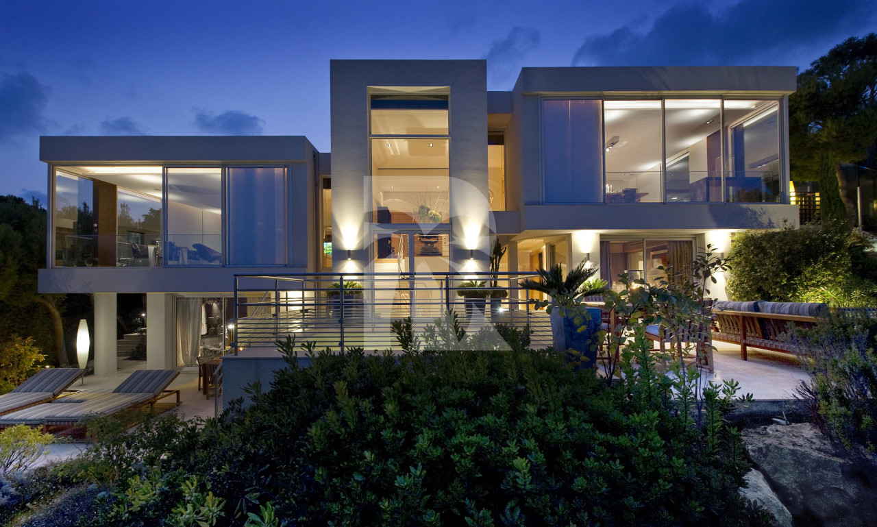 villa in Saint-Jean-Cap-Ferrat : Rent fantastic modern villa with sea view on the exclusive  Cap Ferrat - Photo 0