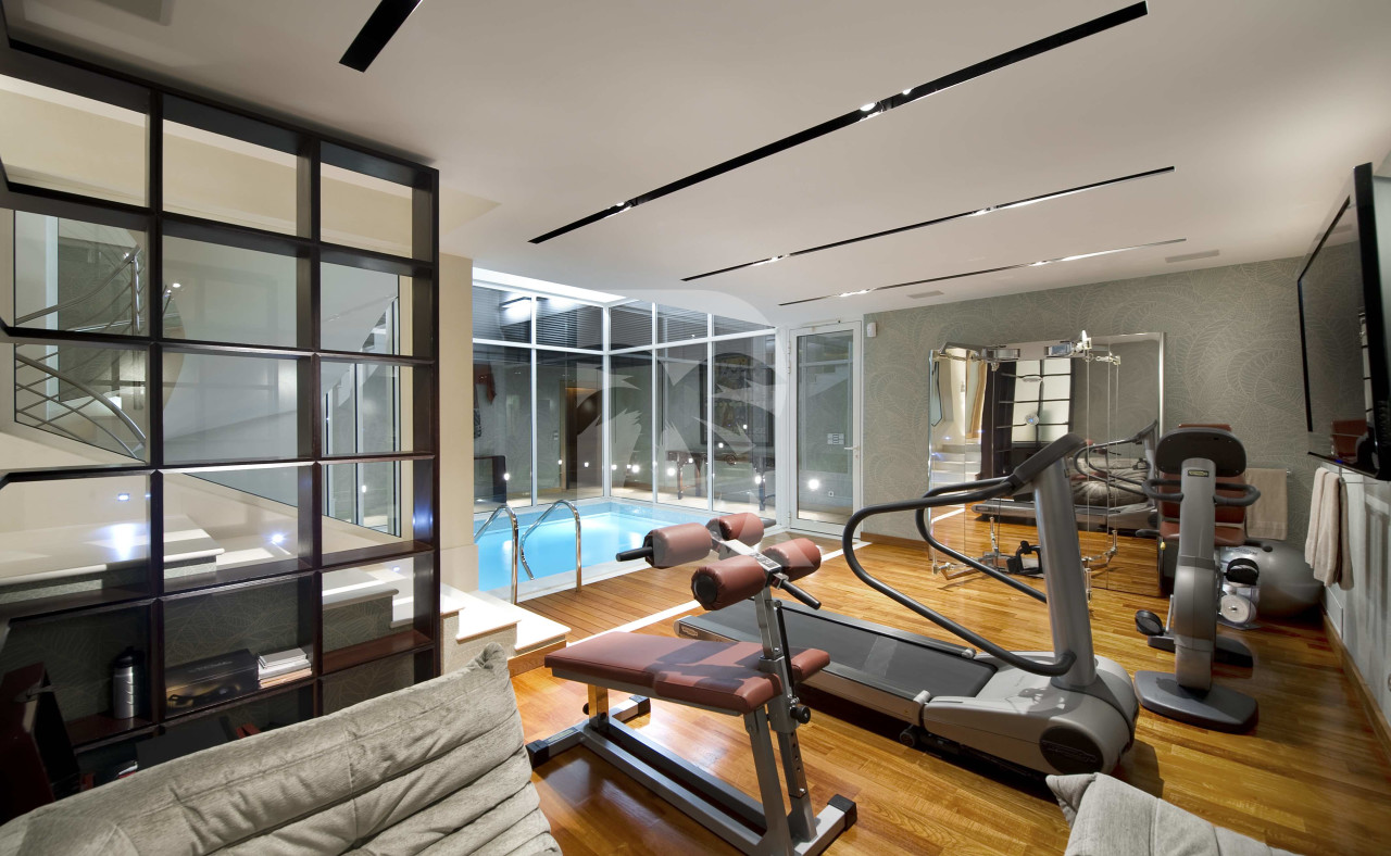 villa in Saint-Jean-Cap-Ferrat : Rent fantastic modern villa with sea view on the exclusive  Cap Ferrat - Photo 6
