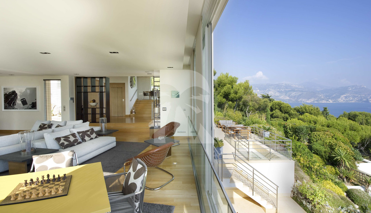 villa in Saint-Jean-Cap-Ferrat : Rent fantastic modern villa with sea view on the exclusive  Cap Ferrat - Photo 10