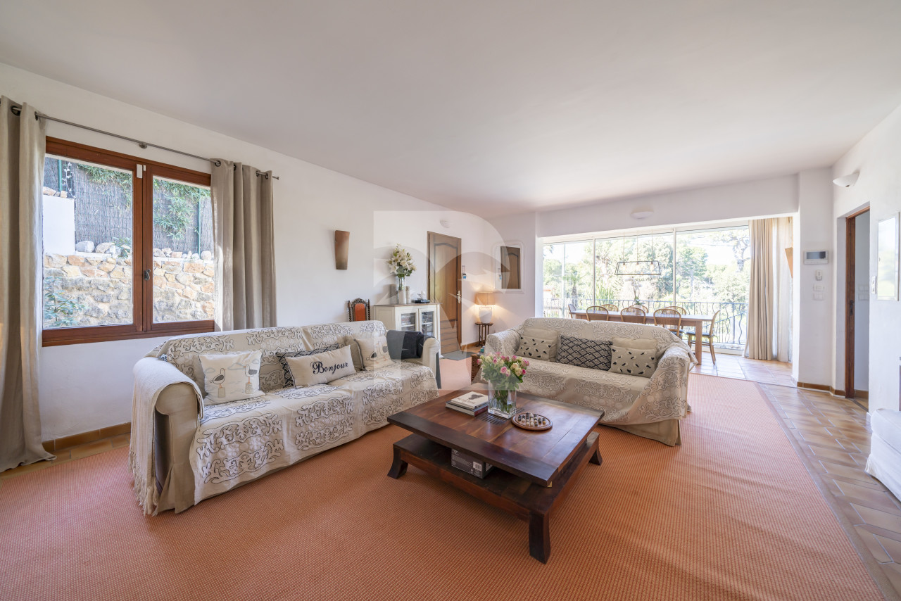 villa in Cap d'Antibes : Rent this charming Villa close to the Garoupe Beach on Cap d Antibes - Photo 5