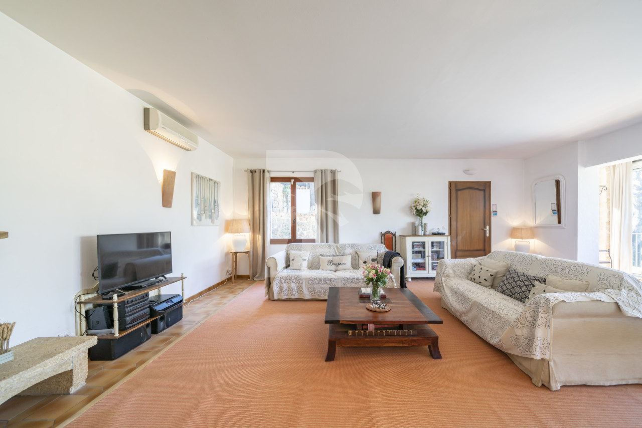 villa in Cap d'Antibes : Rent this charming Villa close to the Garoupe Beach on Cap d Antibes - Photo 6