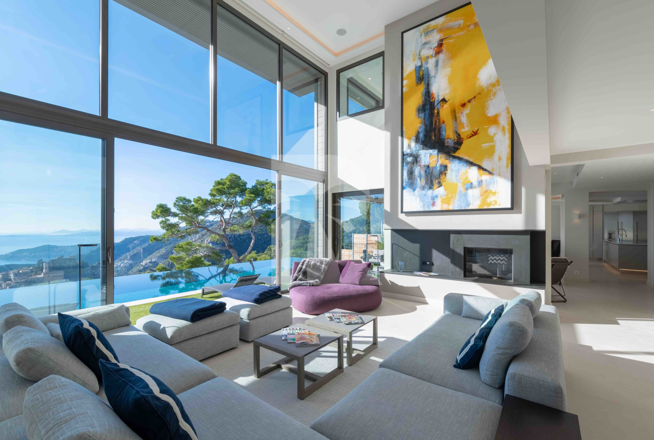 villa in Èze : Rent stunning newly built villa in Eze which offers an exceptional Seaview of the French Riviera - Photo 12