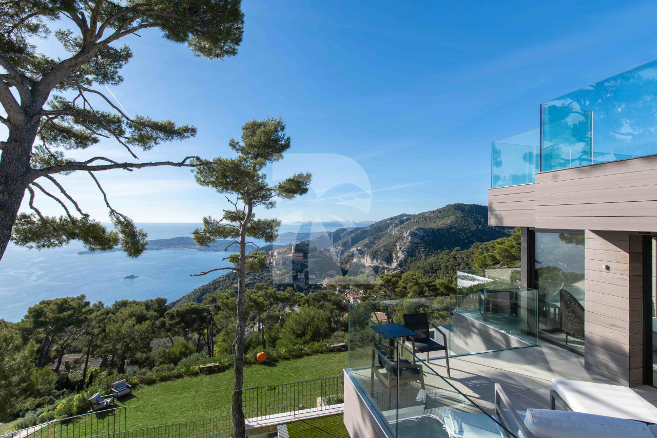 villa in Èze : Rent stunning newly built villa in Eze which offers an exceptional Seaview of the French Riviera - Photo 7