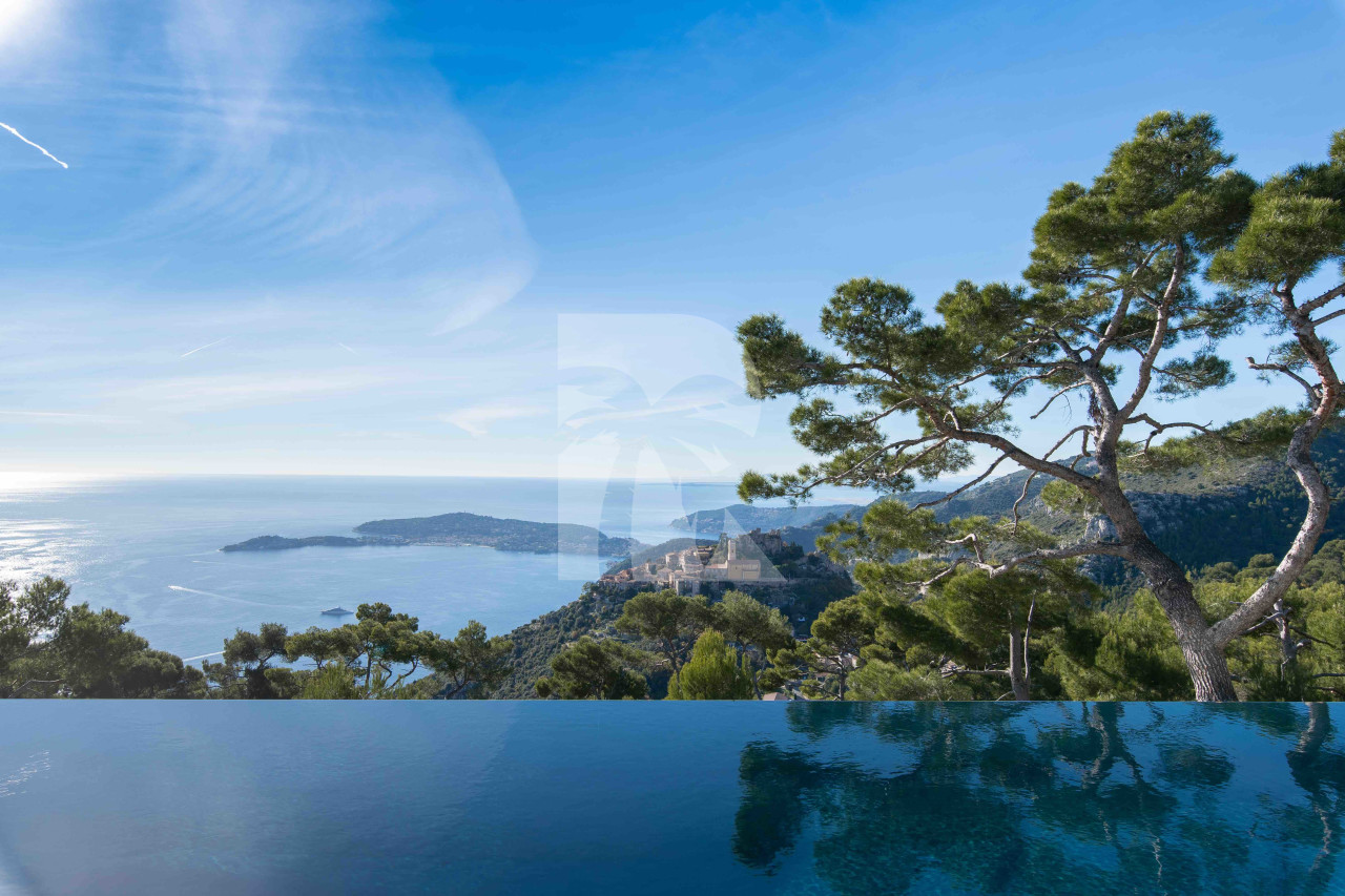 villa in Èze : Rent stunning newly built villa in Eze which offers an exceptional Seaview of the French Riviera - Photo 1