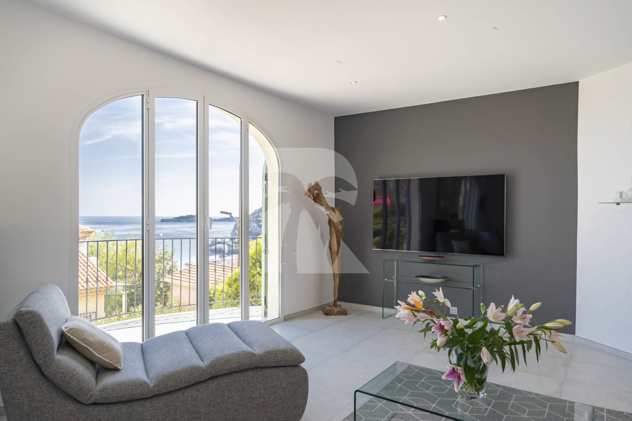 villa in Èze : Rent beautiful 4 bedroom 4 bathroom villa located in Eze, only a short walk from the beach - Photo 7