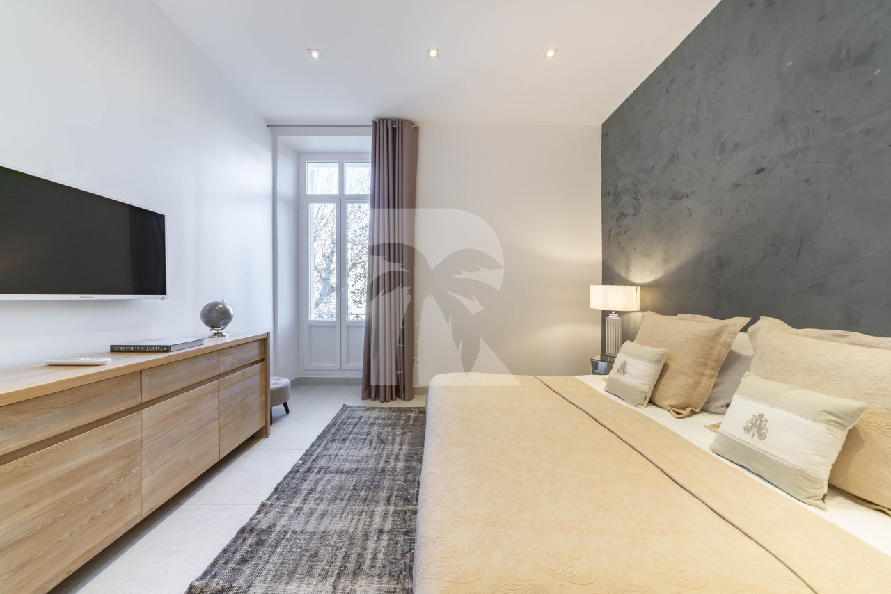 apartment in Cannes : Rent modern 2 bedroom apartment within 5 min walking distance to the Palais - Photo 4