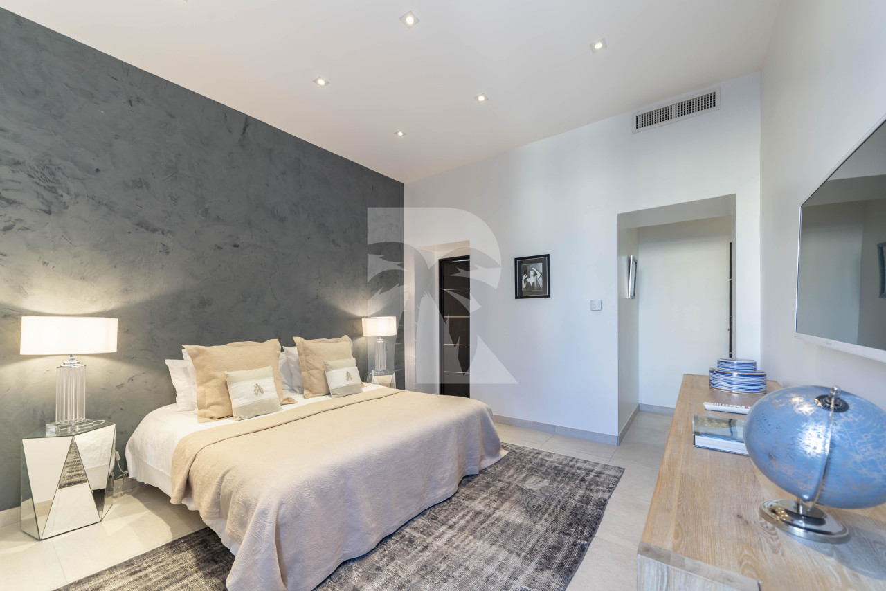 apartment in Cannes : Rent modern 2 bedroom apartment within 5 min walking distance to the Palais - Photo 5
