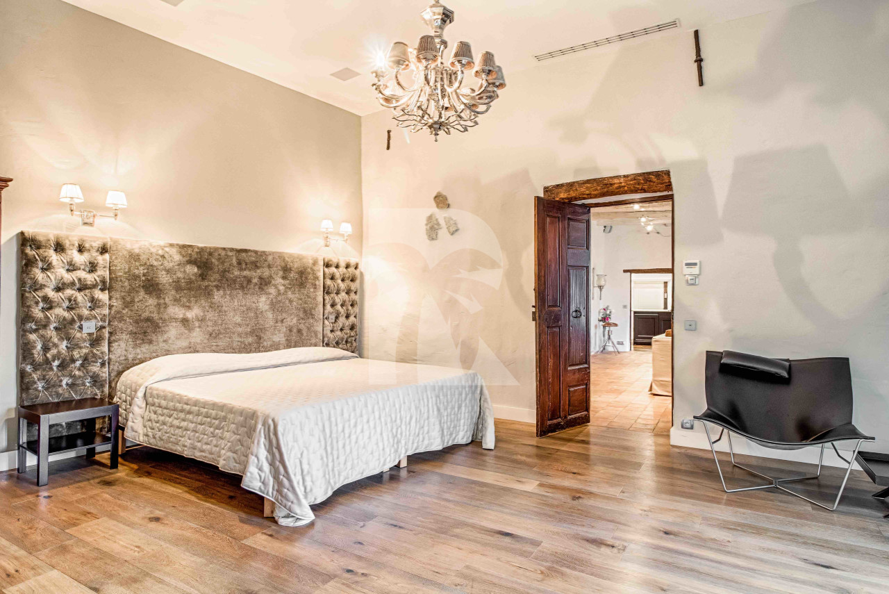 villa in Mougins : Rent fantastic 5 bedroom villa with swimming pool and separate studio in the heart of Mougins - Photo 12