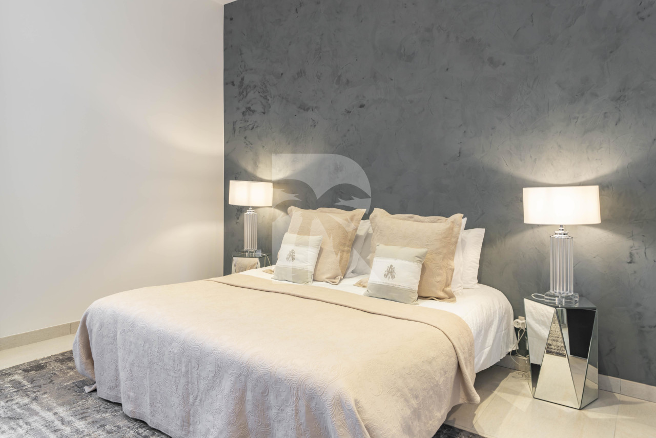 apartment in Cannes : Rent modern 2 bedroom apartment within 5 min walking distance to the Palais - Photo 0