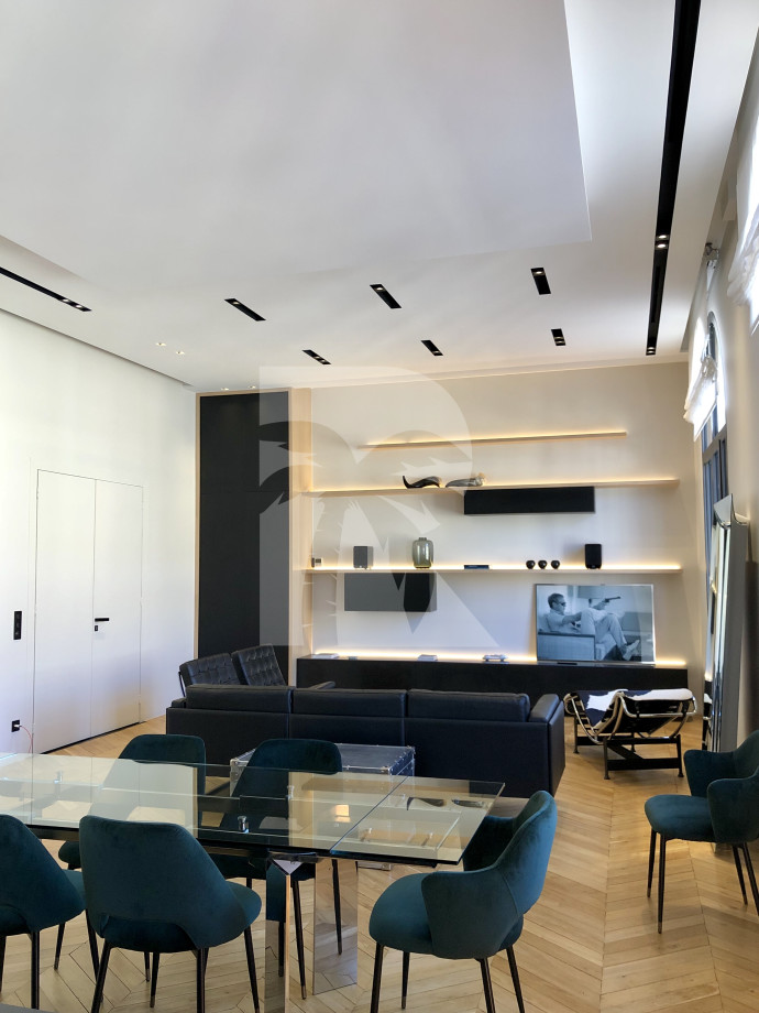 apartment in Cannes : Rent stunning modern 3/4 bedroom apartment located within just about 2 minutes walk to the Palais des Festivals - Photo 0