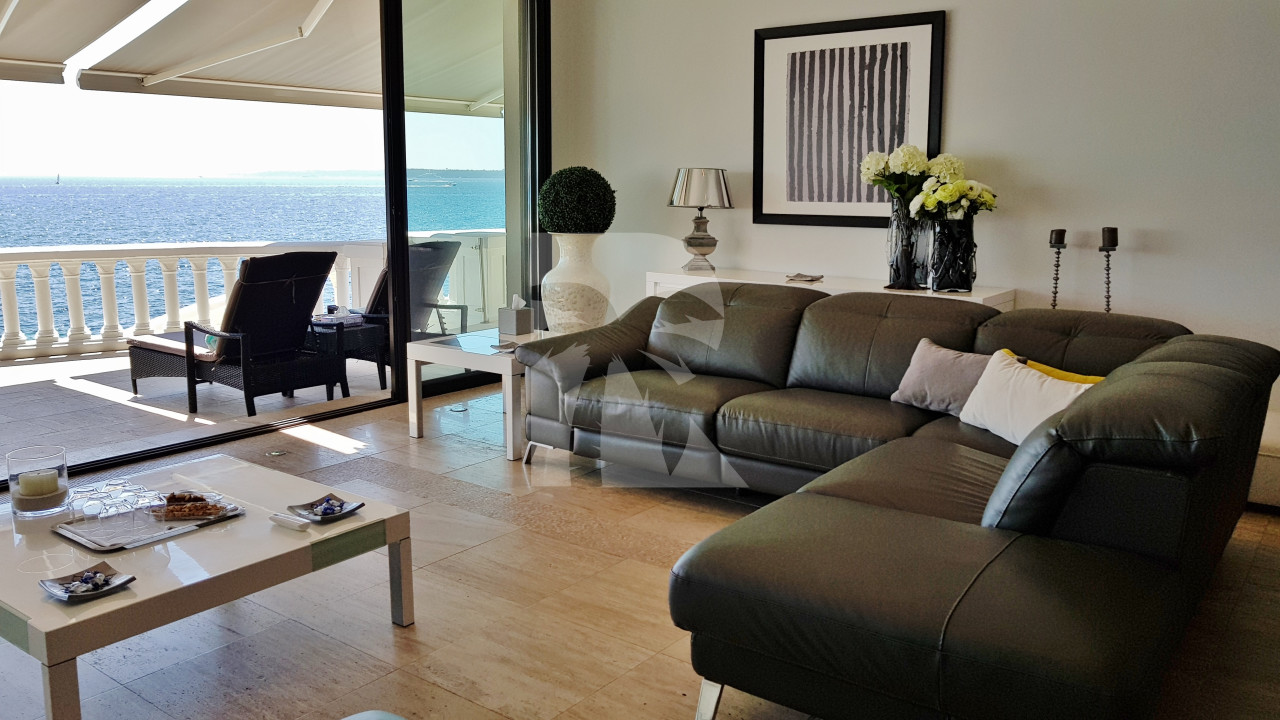 villa in Cannes : Exceptional Waterfront property in Cannes - Photo 1