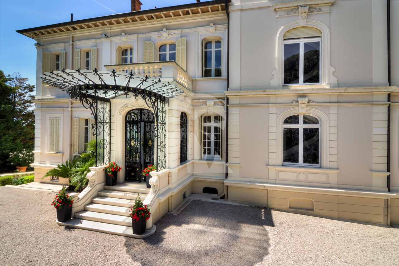 villa in Cannes : Rent wonderful 8 bedroom Belle Epoque villa within walking distance to Palais des Festivals - Photo 1