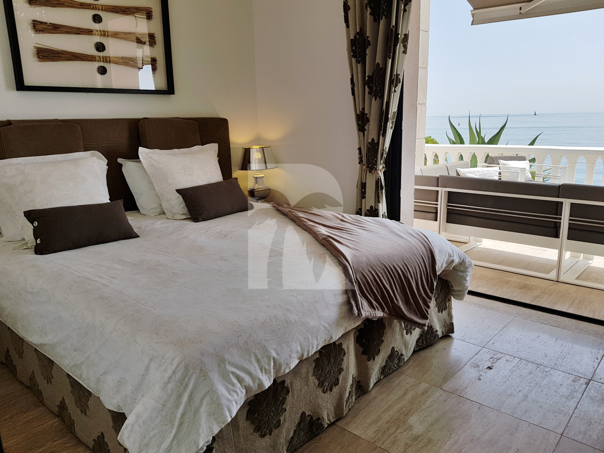 villa in Cannes : Exceptional Waterfront property in Cannes - Photo 9