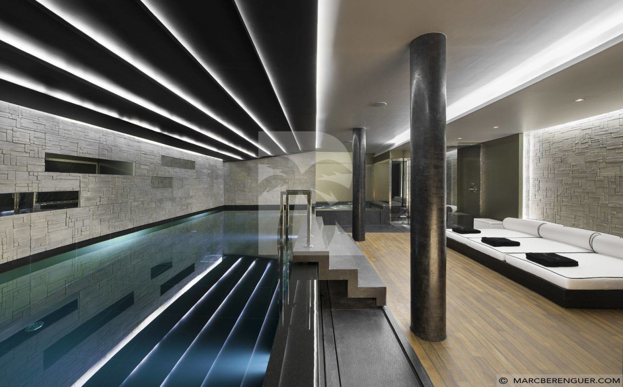villa in Courchevel : Rent this 8 bedrooms luxury chalet in Nogentil Courchevel 1850 - Photo 1