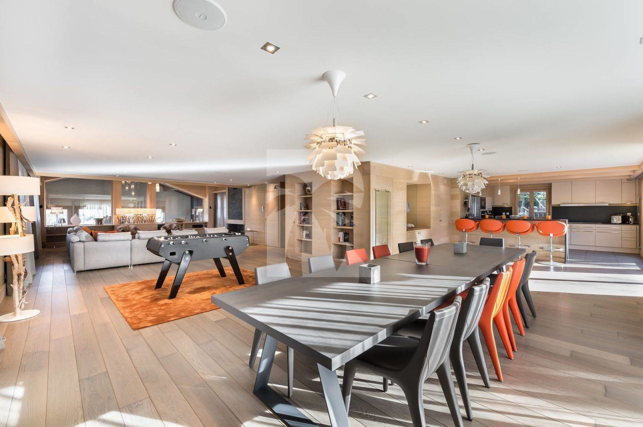 villa in Courchevel : Rent one of the most beautiful chalet in Courchevel Moriond 1650 - Photo 2