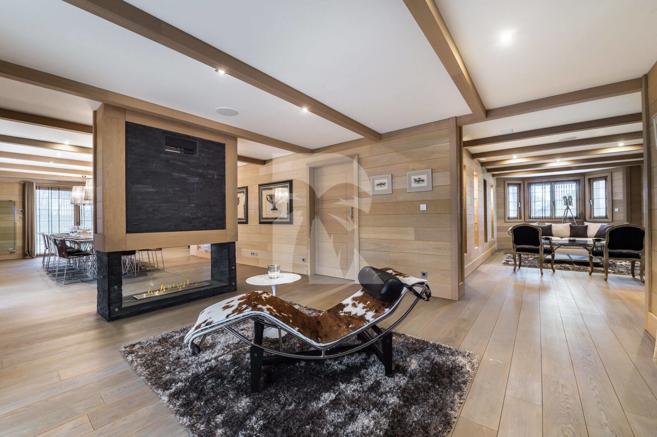 villa in Courchevel : Rent this Ski in/ ski out Chalet in Courchevel 1650 - Photo 8