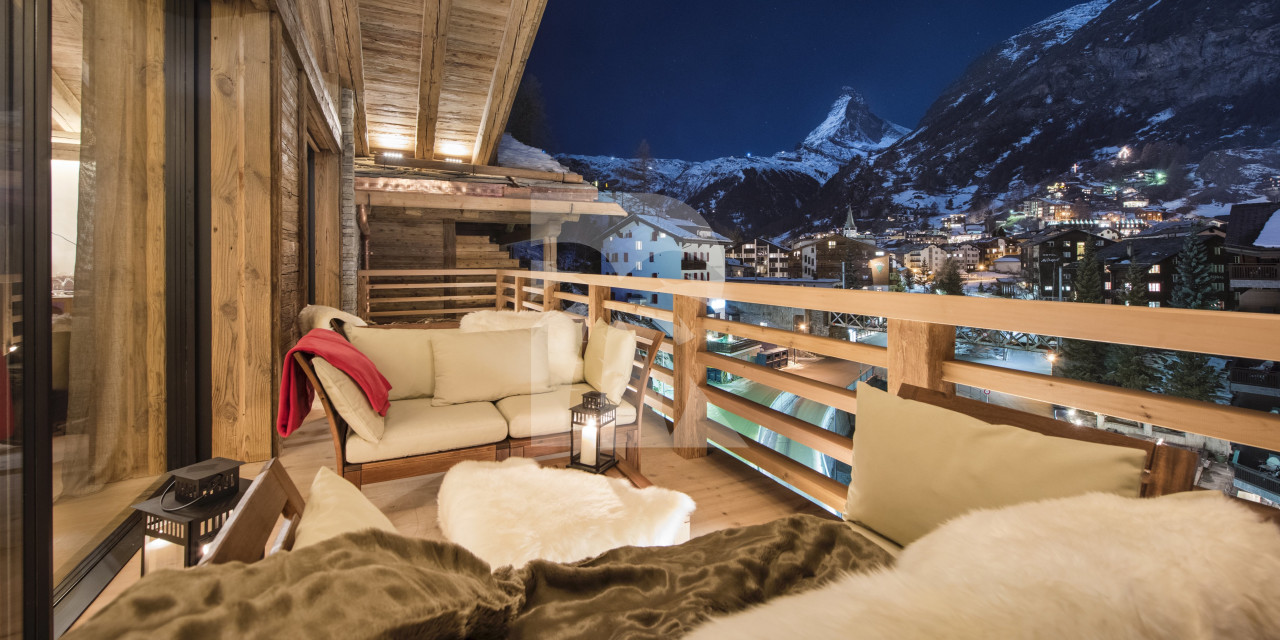 villa in Zermatt : Rent a luxury chalet with a perfect location in Zermatt - Photo 0