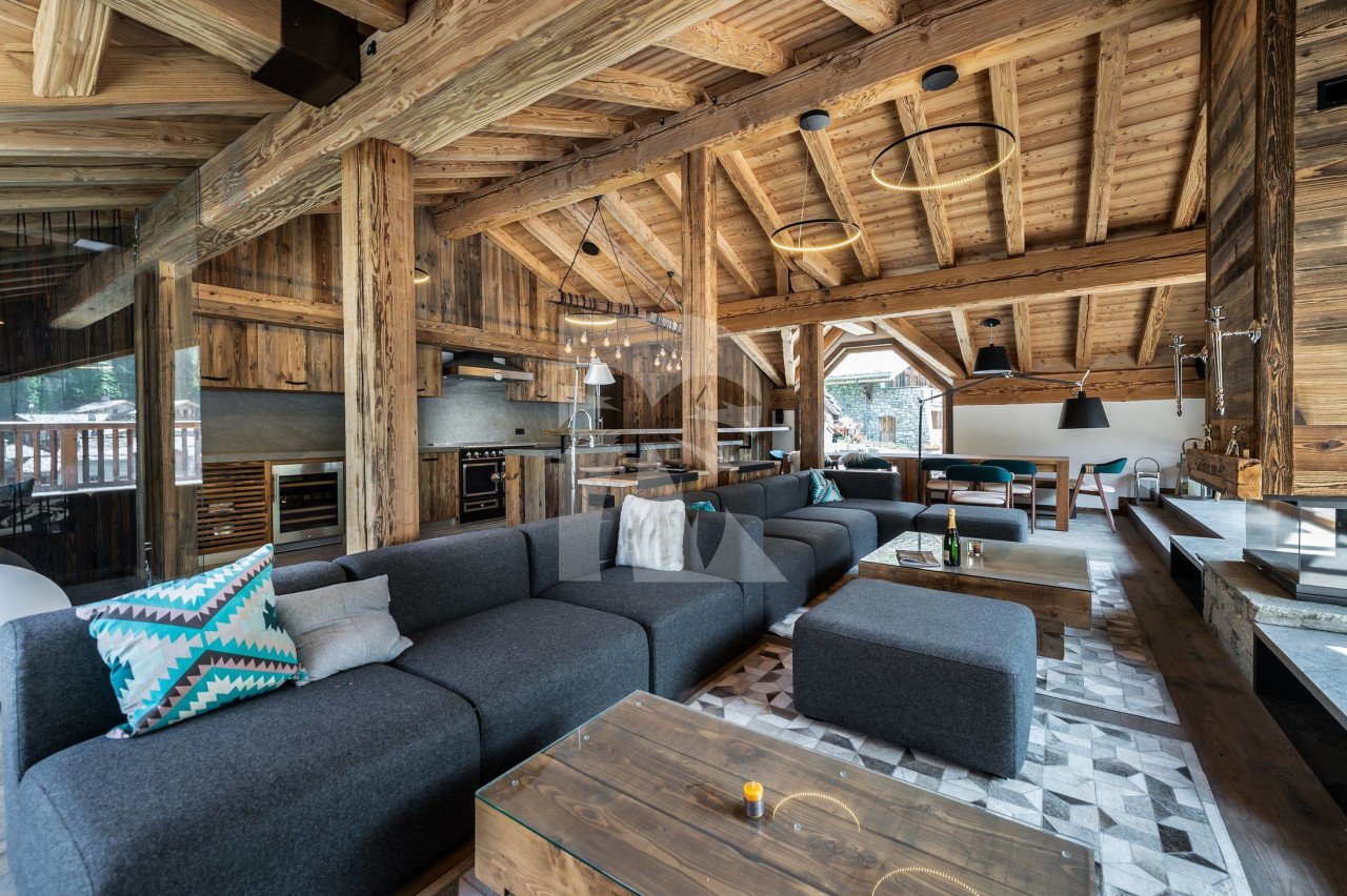 villa in Val d'Isere : Rent this chalet in Le Fornet, 200 m from the slopes. - Photo 0
