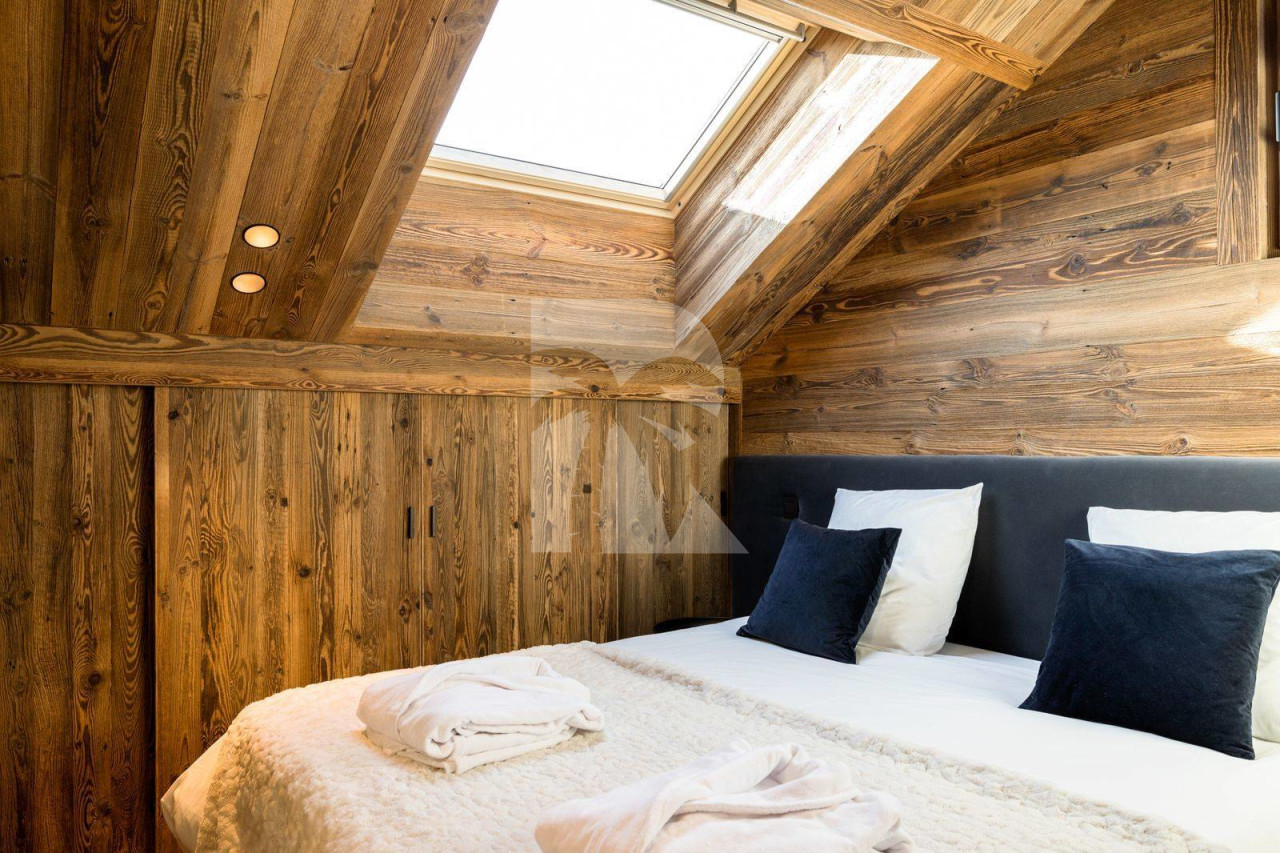 villa in Méribel : Rent this 6 bedroom chalet in a quiet area in Mussilon - Photo 10