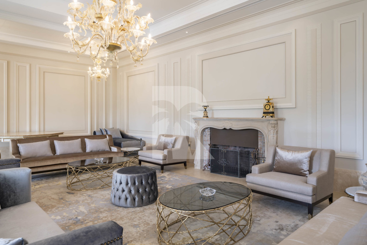villa in Cannes : Rent stunning 8 bedroom chateau in the center of Cannes with sea views, pool and easy access to the Croisette and beaches - Photo 6
