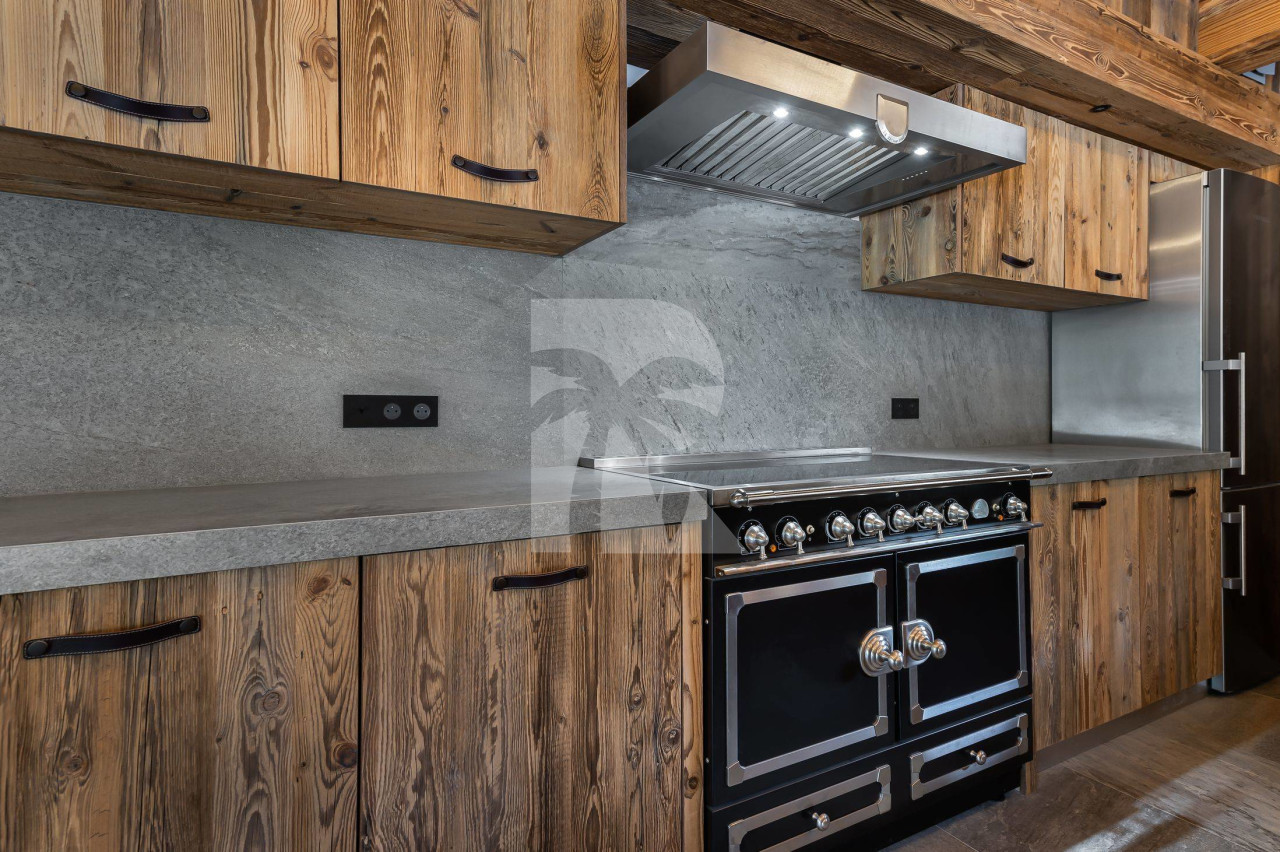 villa in Val d'Isere : Rent this chalet in Le Fornet, 200 m from the slopes. - Photo 5