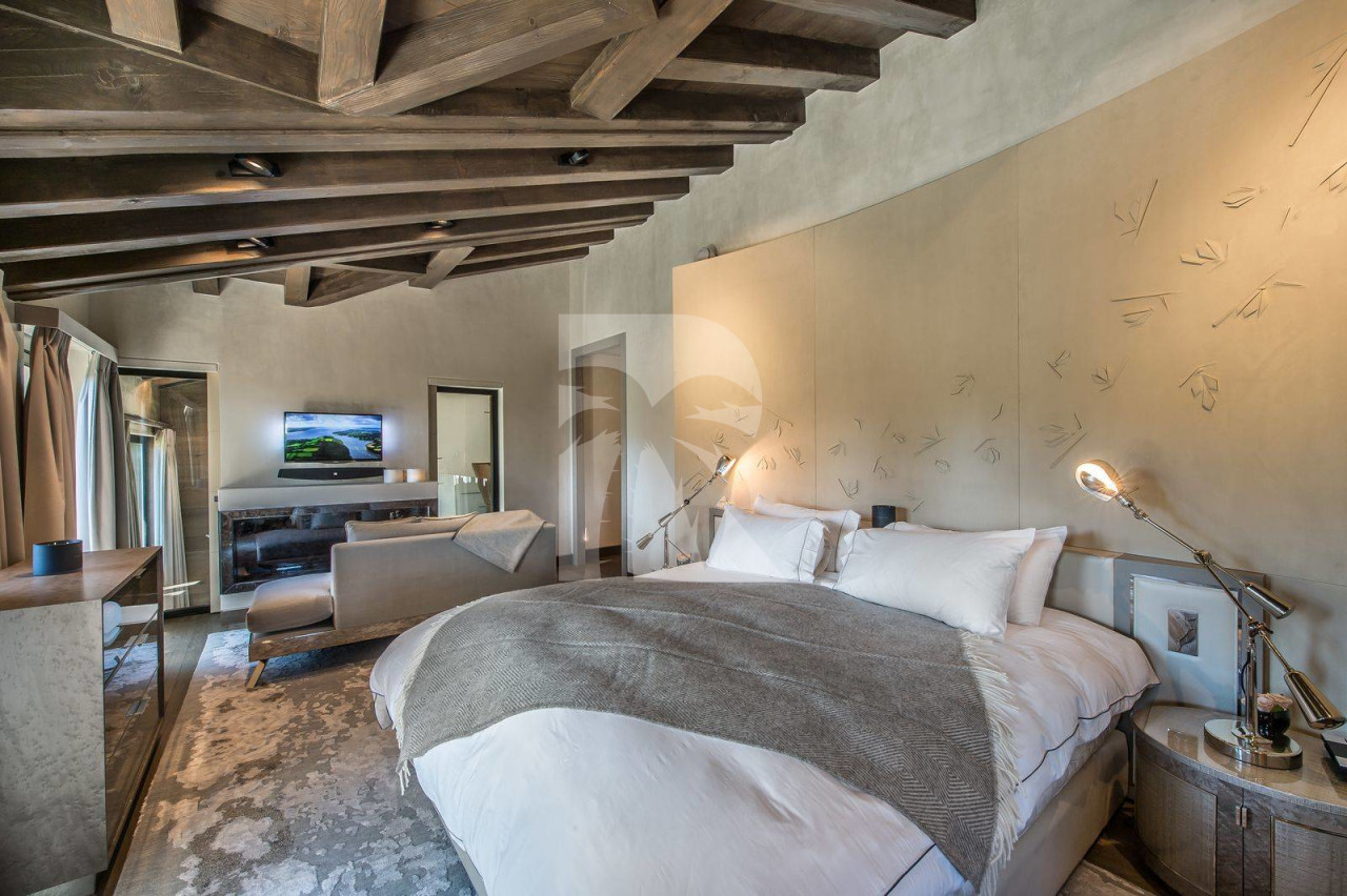 villa in Courchevel : Rent this 8 bedrooms luxury chalet in Nogentil Courchevel 1850 - Photo 9