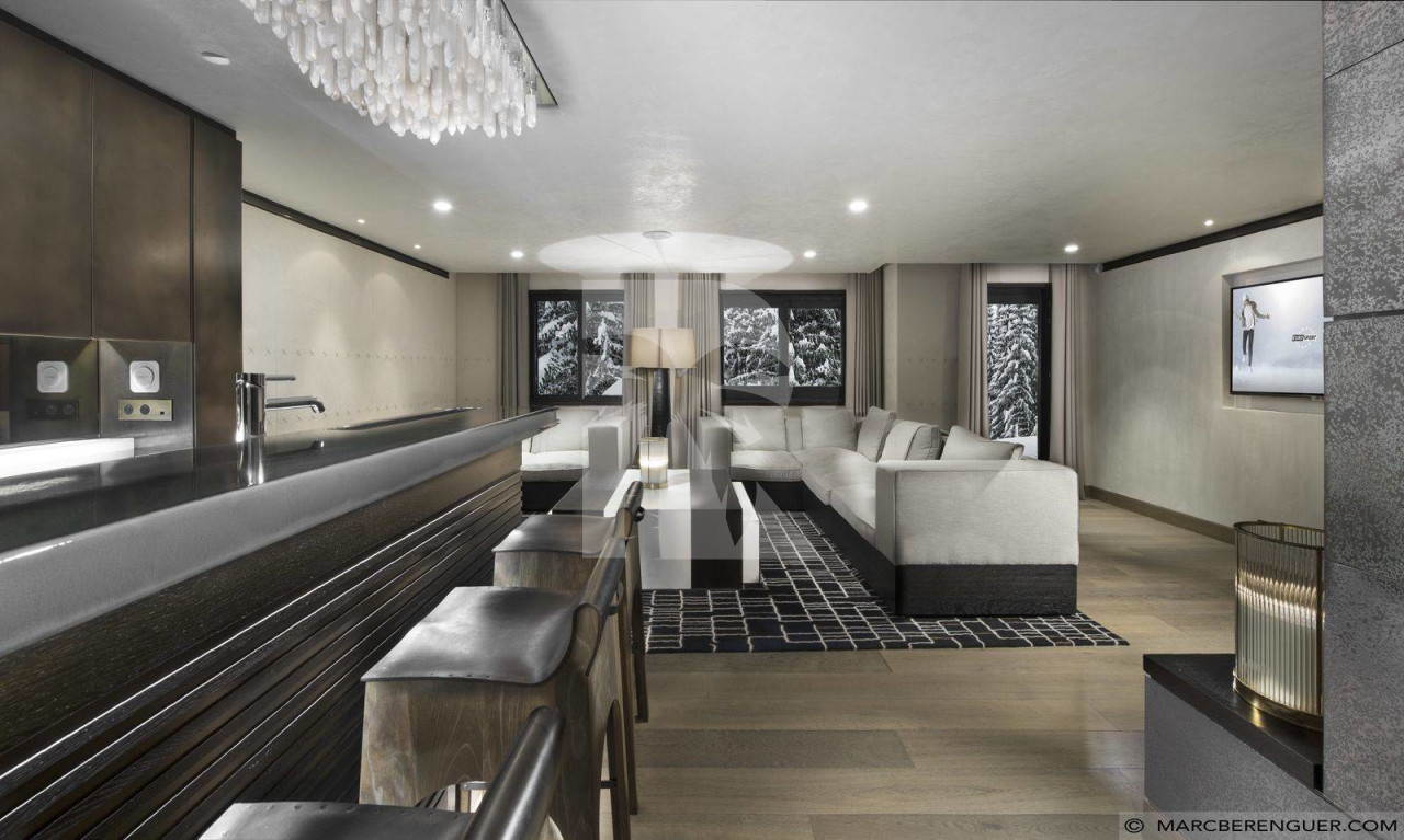 villa in Courchevel : Rent this 8 bedrooms luxury chalet in Nogentil Courchevel 1850 - Photo 8