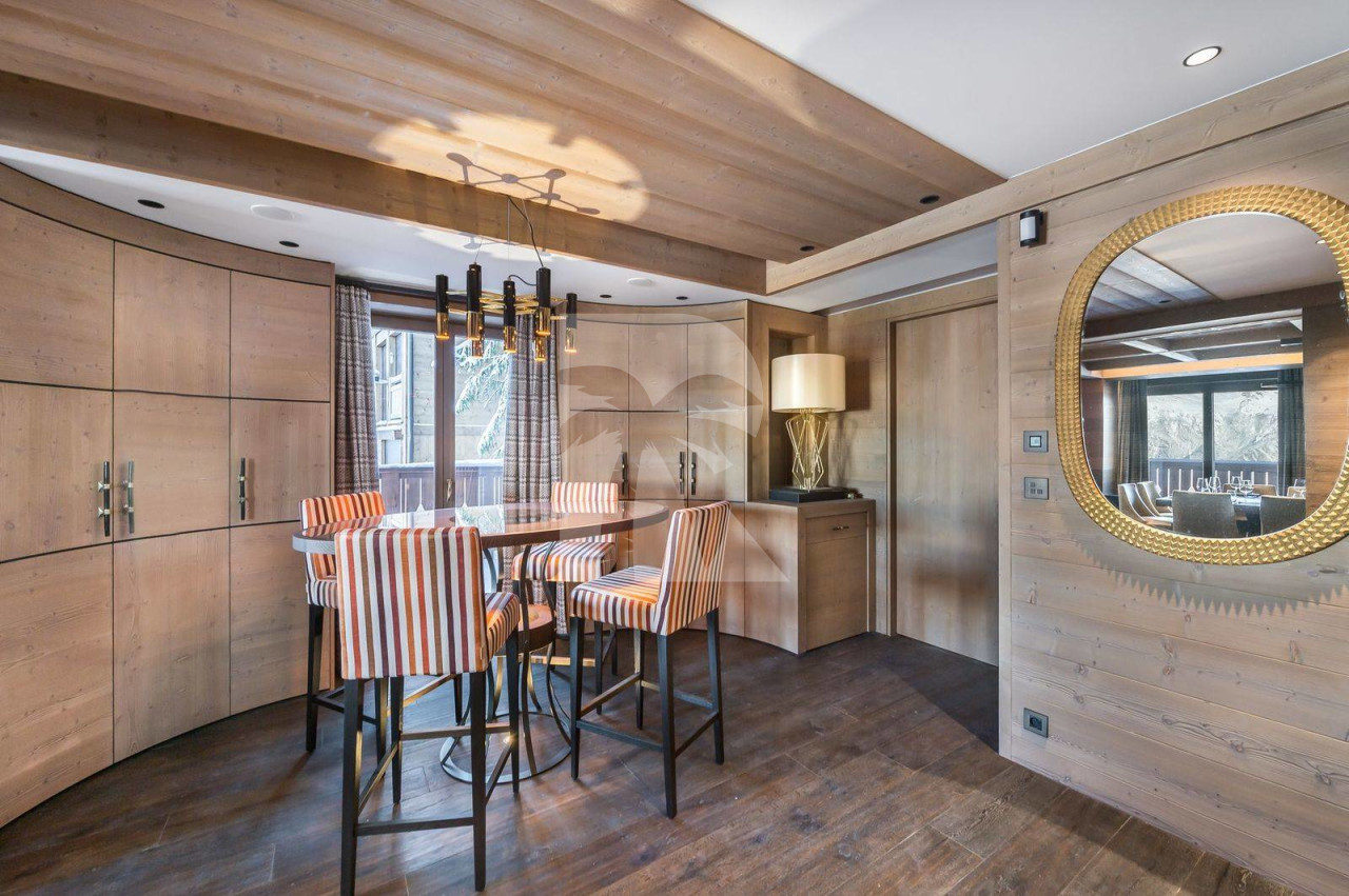 villa in Courchevel : Rent a brand new chalet of 900 sqm located in Courchevel 1850 - Photo 1