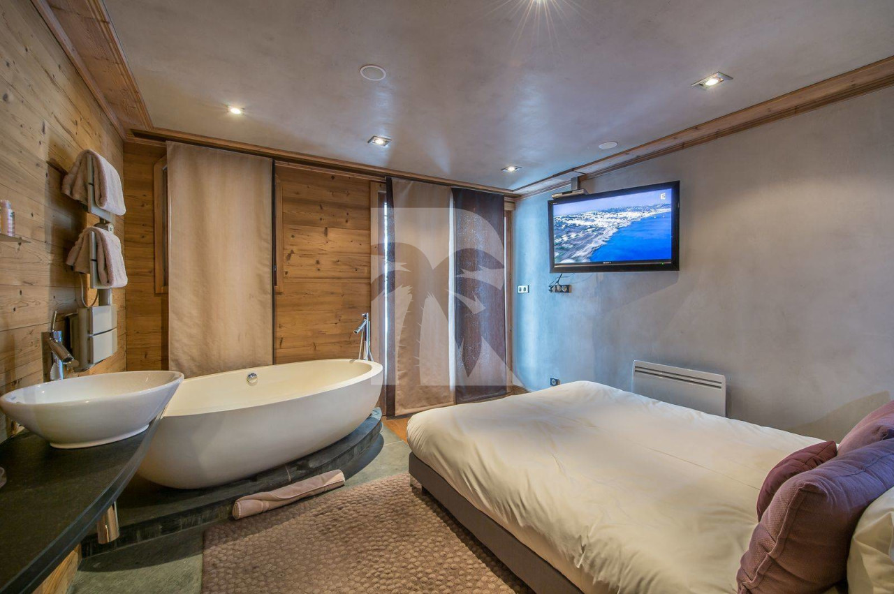 villa in Courchevel : Rent a Ski in / ski out Chalet on Pralong slopes. - Photo 7