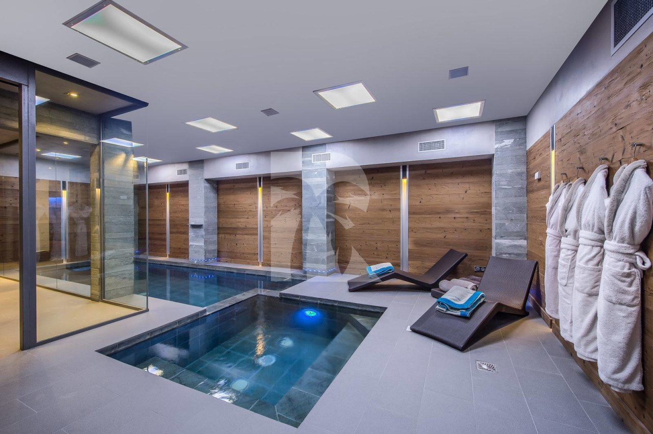 villa in Courchevel : Rent a Ski in / ski out Chalet on Pralong slopes. - Photo 11