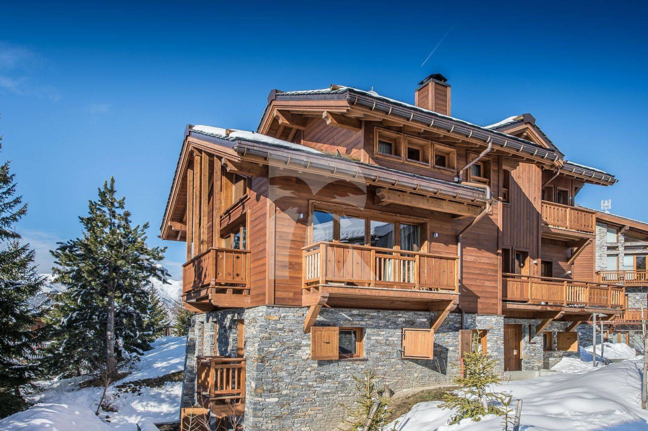 villa in Courchevel : Rent this 5 bedrooms chalet in Courchevel 1650 - Photo 0