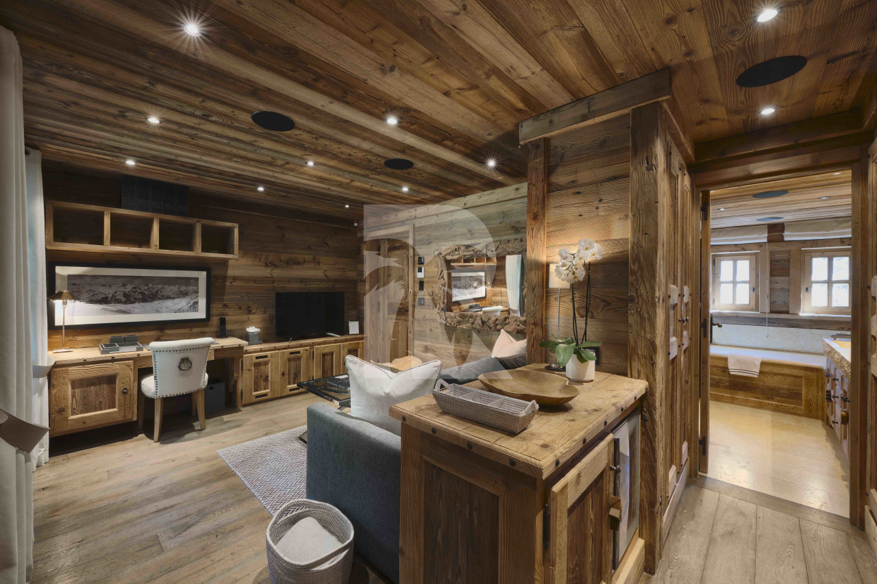 villa in Courchevel : Rent a luxury Chalet in Courchevel 1850, Ski in / Ski out, 7 bedrooms, indoor Swimming pool - Photo 8