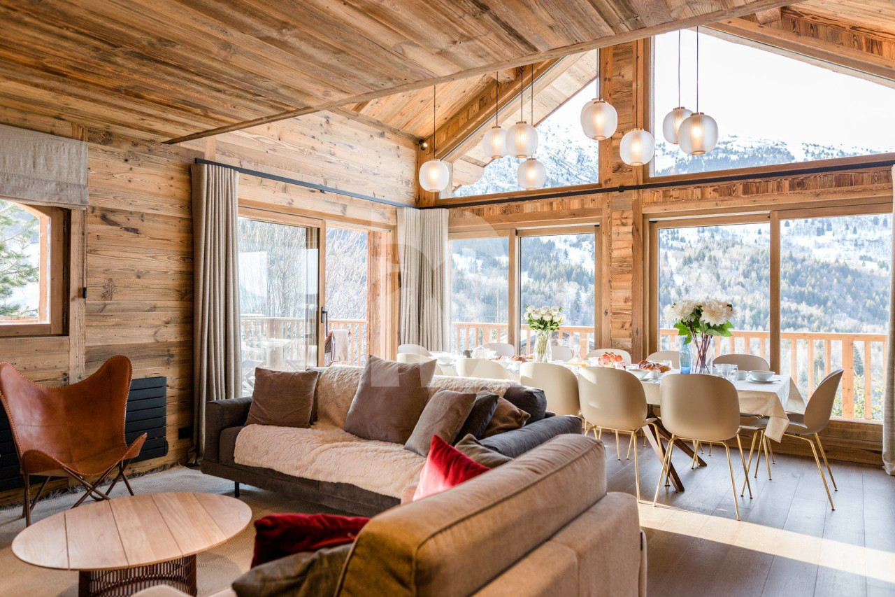 villa in Méribel : Rent this 6 bedroom chalet in a quiet area in Mussilon - Photo 2