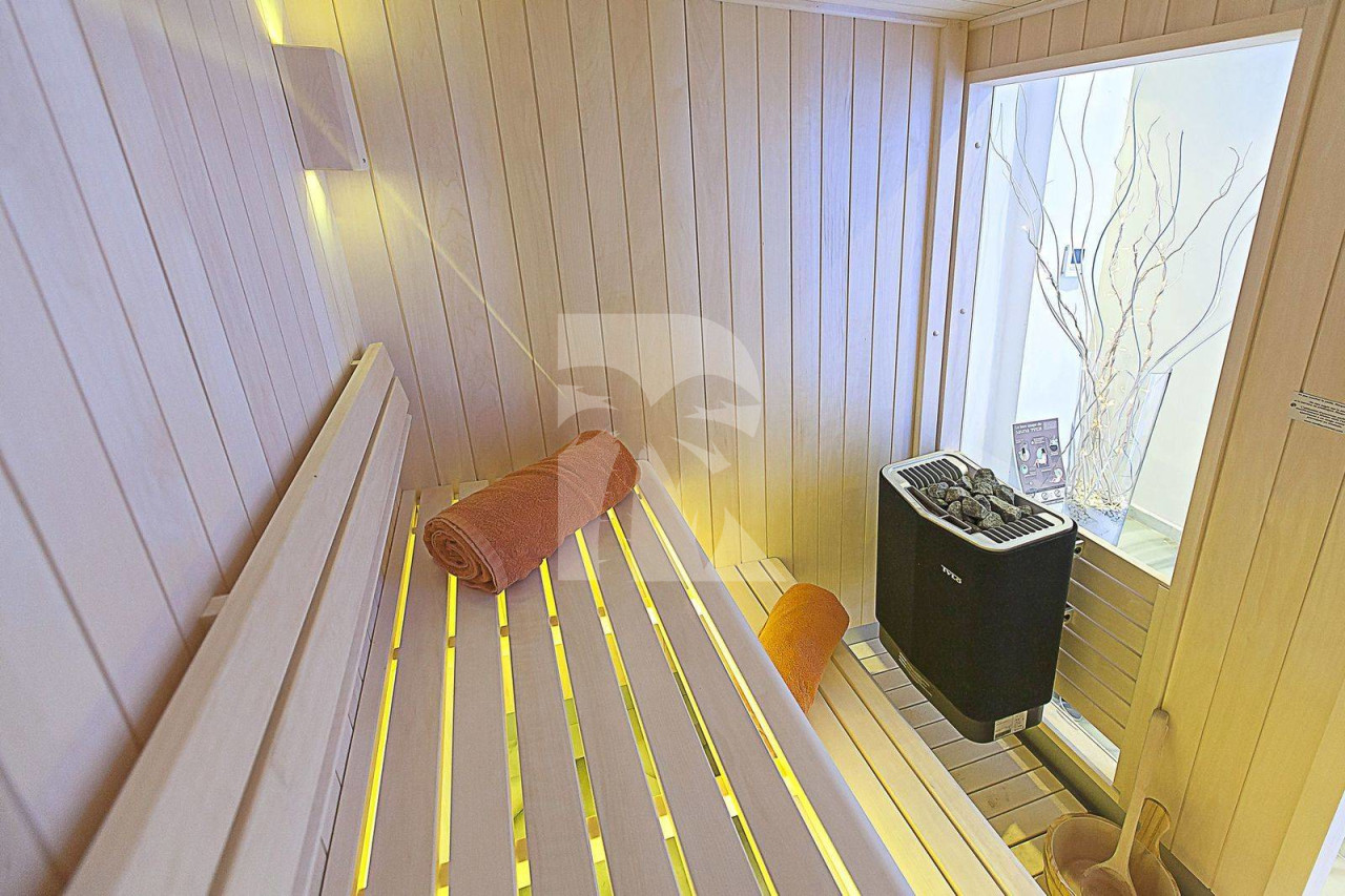villa in Megève : Rent this ultimate luxury chalet in Mont d'Arbois, walking distance to Megeve. - Photo 11