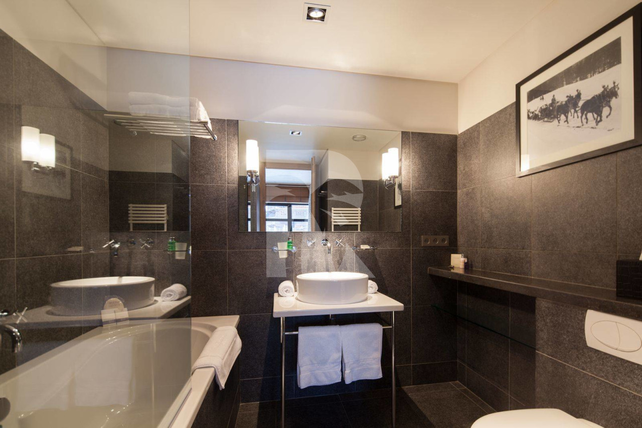 villa in Courchevel : Rent a Luxury chalet in the hamlet of Cospillot. - Photo 5
