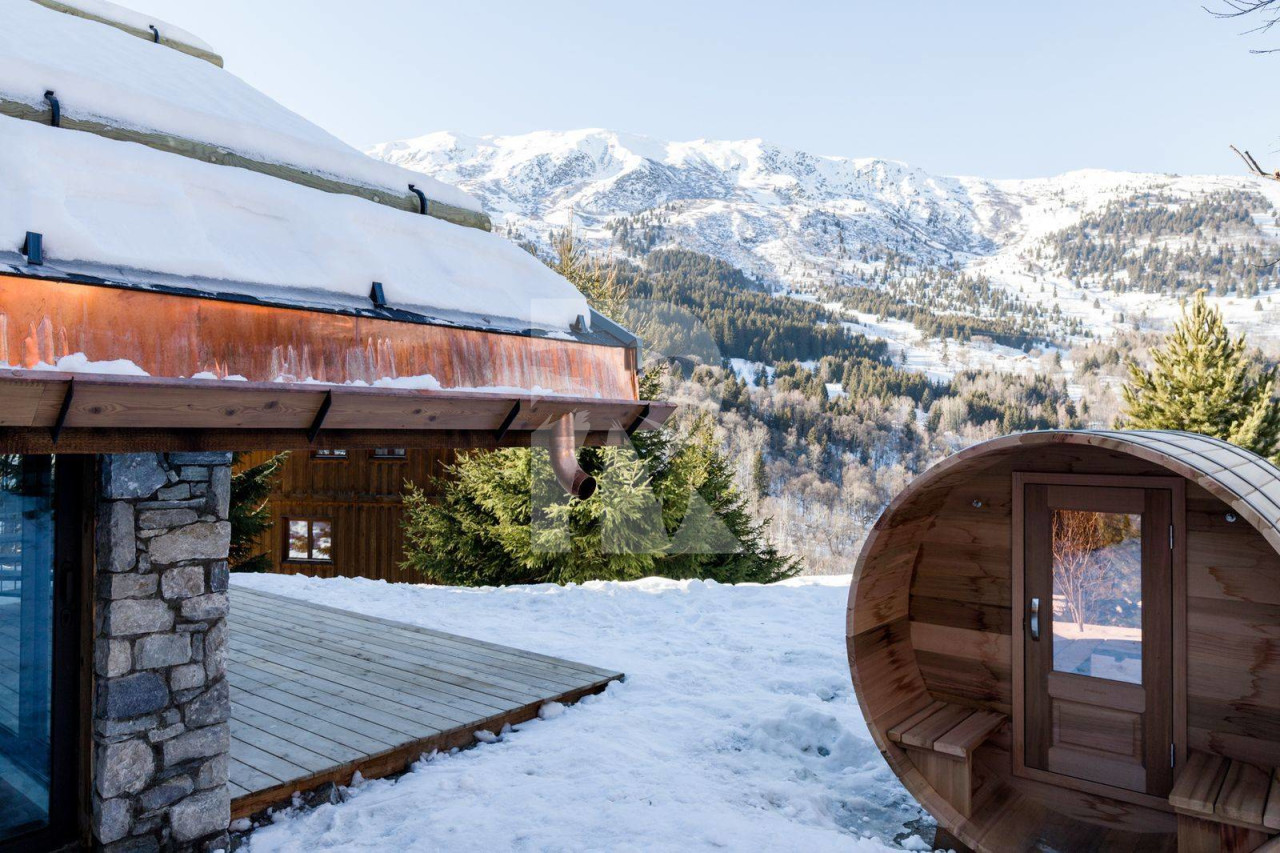 villa in Méribel : Rent this 6 bedroom chalet in a quiet area in Mussilon - Photo 0