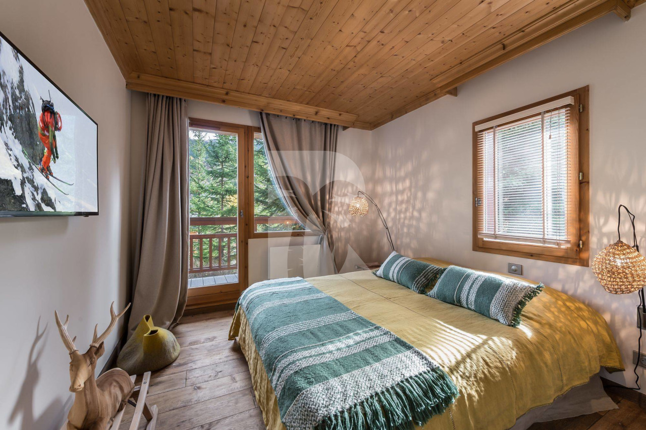 villa in Méribel : Rent this renovated chalet with a perfect location in Méribel station. - Photo 6