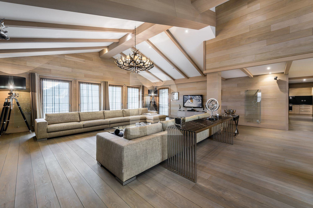 villa in Courchevel : Rent this Ski in/ ski out Chalet in Courchevel 1650 - Photo 6