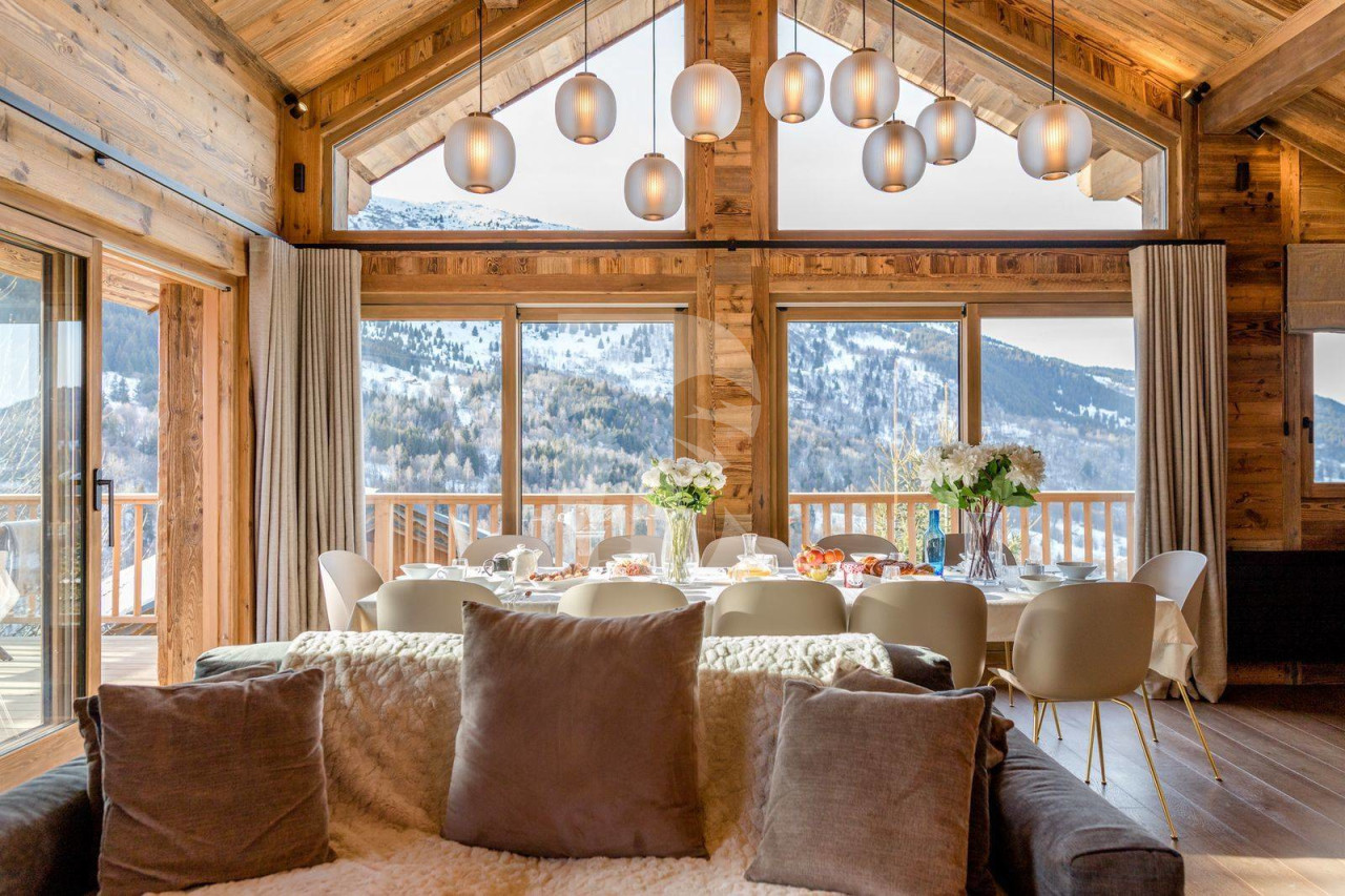 villa in Méribel : Rent this 6 bedroom chalet in a quiet area in Mussilon - Photo 7