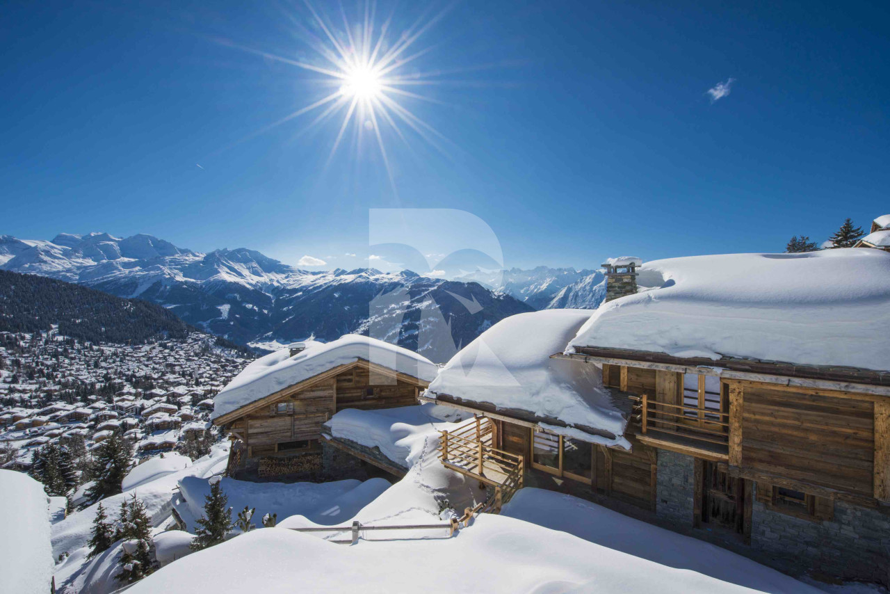 villa in Verbier : Rent estate comprised of 2 luxury chalets in Verbier with spa as well as a chalet for staff - Photo 2