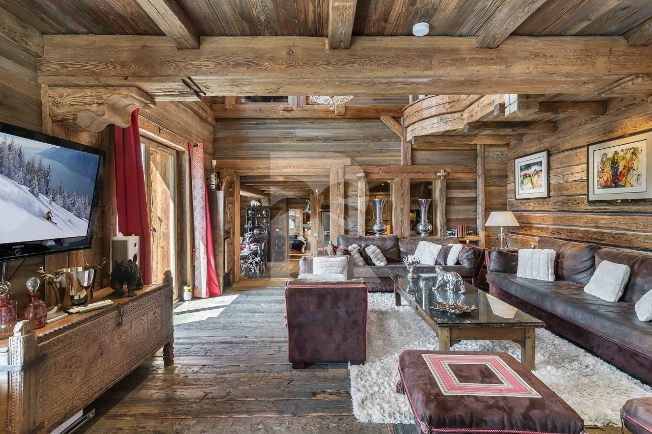 villa in Méribel : Rent this authentic chalet in Méribel Village with a lovely spa - Photo 5