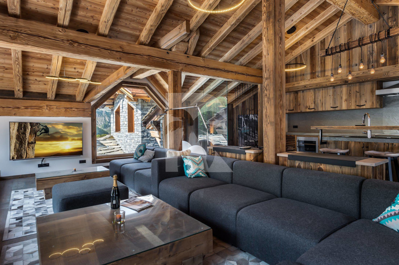 villa in Val d'Isere : Rent this chalet in Le Fornet, 200 m from the slopes. - Photo 1