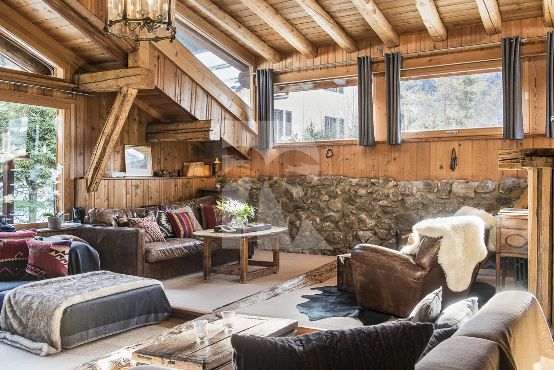 villa in Chamonix : Rent one of the oldest chalet of Chamonix located in the Village of 'les Bois' - Photo 7